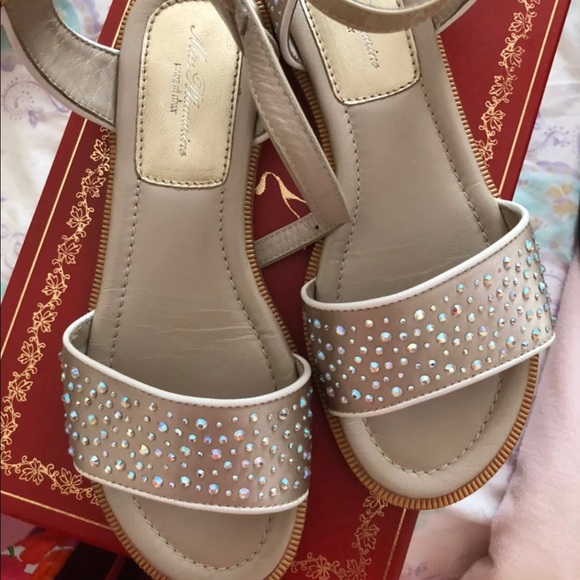 Designer Sandals - Picture 2 of 5